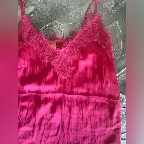 H&M Pink Satin Lace Trim Camisole Spaghetti Strap Tank Blouse -New -Size 2 -XS - Picture 7 of 7